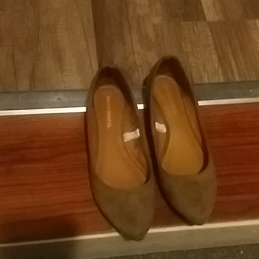 Suede flat shoes